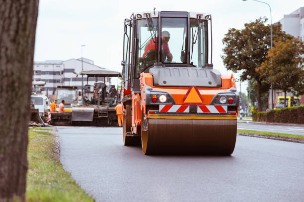 Best Driveway Paving Contractor  in University Park, IL